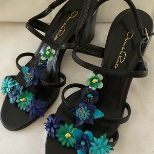 Oscar de la Renta black chunk heel shoes embellished blue/green flowers- NWT